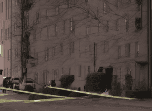 Nürnberg: Tânăr (19) decedat, femeie grav rănită într-un apartament