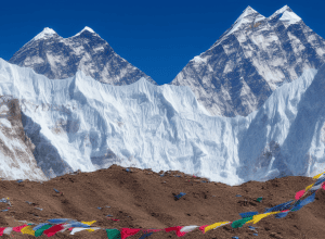 Noi reguli pentru ascensiunea pe Everest: Ce se va schimba pe «Acoperișul Lumii»