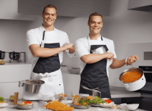 Ce s-a întâmplat acolo? - În timp ce Bayern sărbătorea, Neuer gătea risotto!
