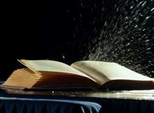 Luis Rubiales, atacat cu ouă la lansarea cărții sale despre „scandalul sărutului”