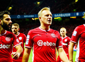 Clubul german de fotbal "Mainz 05" luptă pentru supraviețuire în Bundesliga: opinia primarului și a legendelor clubului