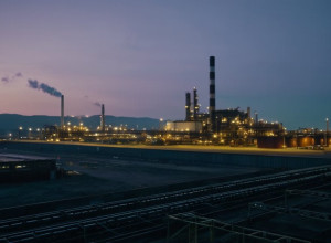 Emisiunea „Maybrit Illner” din 20.11.2025: Dezbateri Cruciale despre Viitorul Germaniei