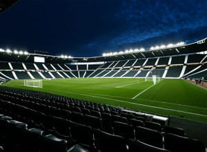 Săptămână Crucială pentru HSV: Presiune în Volkspark pentru Salvarea Sezonului