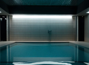 Băiat de 7 ani, abuzat sexual într-un bazin de înot public din Amberg – Suspectul, reținut