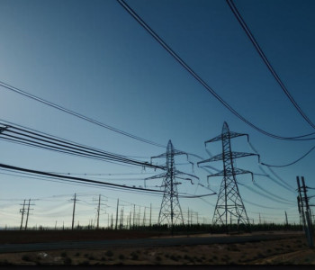 Prețuri mai mici la energie electrică și gaze naturale pentru milioane de gospodării germane din ianuarie