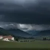 Furtună puternică lovește Italia de Nord: Protecția Civilă emite avertizare meteo