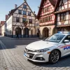 Ciclist agresiv în Augsburg: a atacat o șoferiță de 18 ani după un conflict în trafic