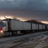 Accident feroviar grav în Germania: Un tren s-a ciocnit cu un camion în Bavaria, zeci de răniți și o persoană în stare critică