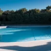 Piscină din Hamburg dă afară părinții neatenți după incidente: Măsuri drastice pentru siguranța copiilor