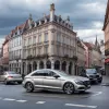 Accident în Fulda, Germania: Șofer de 82 de ani a provocat o coliziune, o adolescentă de 17 ani a fost rănită ușor