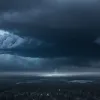 IA Microsoft „Aurora” prezice furtunile mai bine decât experții: o nouă eră în meteorologie