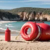 Donna D'Errico, starul din "Baywatch", uimește la 57 de ani: a îmbrăcat din nou legendarul costum de baie roșu