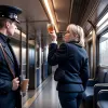 Actrița germană Anke Engelke lucrează temporar ca însoțitor de tren la Deutsche Bahn