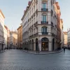 Jaf în Bremen: Un bărbat i-a smuls lanțul de aur de la gât unei femei de 55 de ani. Poliția caută martori