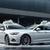 Șofer în SUA a confundat pedalele și a intrat în viteză maximă într-o spălătorie auto