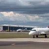 Alertă cu bombă la Bruxelles: Traficul aerian pe aeroportul Charleroi, întrerupt după amenințarea la bordul unui avion Ryanair