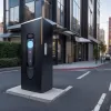 Rheinmetall prezintă stații de încărcare "invizibile" pentru mașini electrice: curent din bordură
