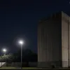 Evadare Periculoasă din Închisoarea din New Orleans: 10 Deținuți Înarmați Sunt în Libertate
