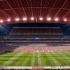 Legenda FC Köln, Lukas Podolski, a sărbătorit promovarea în Bundesliga alături de fiul său și de fani
