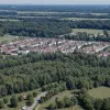 Bărbat amenințat cu arma în locuință în Neuhofen, Germania: Poliția caută intens doi suspecți
