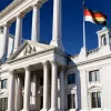 Trump l-ar fi felicitat pe Merz pentru "funcția de Cancelar" la un eveniment cu Vance
