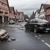 Șofer beat a provocat un accident în Germania: a lovit un stâlp și un gard