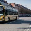 Şofer de autobuz de 72 de ani, atacat în Siegen, Germania, în timp ce încerca să ajute o persoană căzută