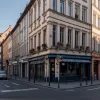 Atac și jaf în Offenbach, Germania: Doi tineri au bătut și jefuit un bărbat, arestați de poliție