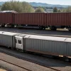 Germania: Adolescenți au avariat grav un Mercedes nou pe un tren de transport auto