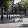 Accident în Bremerhaven: Un biciclist a lovit un pieton lângă o stație de autobuz