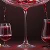 Secretul Sommelierilor: De Ce Ar Trebui Să 'Sorbiți' Vinul Pentru a Descoperi Adevăratele Arome