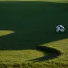 La 73 de ani, este cea mai în vârstă fotbalistă din Germania: Povestea inspirațională a lui Karin Walk