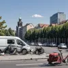 Biciclist de 67 de ani, rănit după ce a fost omis de un șofer de furgonetă în Berlin
