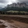 Alunecare masivă de teren în Dolomiți: Un sat din nordul Italiei, acoperit de noroi