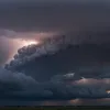 Un nou val de intemperii se apropie de Germania: grindină, furtuni și risc de tornadă