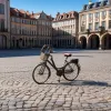 Furt în Augsburg, Germania: Hoț a furat portofelul unei pensionare de pe bicicletă