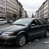 Bani furați dintr-o mașină parcată în Gera, Germania, după spargerea geamului