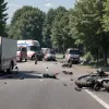 Accident grav în Germania: Un motociclist a pierdut controlul și a lovit o adolescentă pe trotuar
