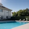 Nouă fete hărțuite sexual într-o piscină din Germania: Patru suspecți, toți din aceeași familie