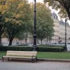 Bărbat de 53 de ani, jefuit și bătut până la inconștiență pe o bancă în Schwerin