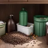 Ghid practic: Ce deșeuri organice pui în containerul dedicat și pe care nu