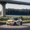 Accident rutier în Stuttgart: Femeie de 63 de ani a intrat cu Opelul în parapet