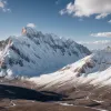 Nivel Record Scăzut de Zăpadă în Alpi: Impactul Asupra Sporturilor de Iarnă
