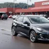 Şoferiţă de 68 de ani, prinsă cu aproape 3 permilă alcool după un accident în parcare în Germania