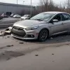 Accident grav în Bielefeld: Un tânăr șofer de BMW s-a izbit de un perete de beton pe Ostwestfalendamm