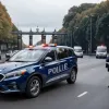 Polițist din Berlin a făcut selfie cu rapperi celebri: Acum are probleme