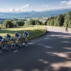 Cu o lună înainte de Turul Franței: Tadej Pogacar câștigă etapa de debut în Criterium du Dauphiné și poartă deja galbenul