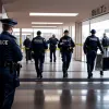Bărbat suspectat de filmare ilegală sub fuste, reținut temporar în Hamburg