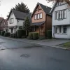 Descoperire șocantă în Germania: Bărbat legat și cu o svastică desenată pe spate, găsit la Pirmasens
