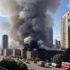 Incendiu major într-un bloc din Dresda: locatari evacuați și intervenție de urgență a pompierilor
